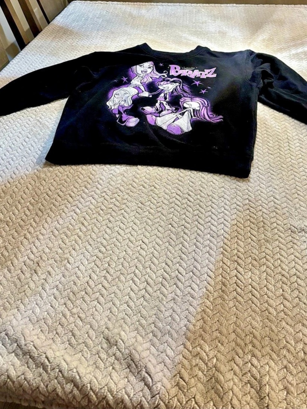 Bratz graphic sweatshirt in Black & Purple